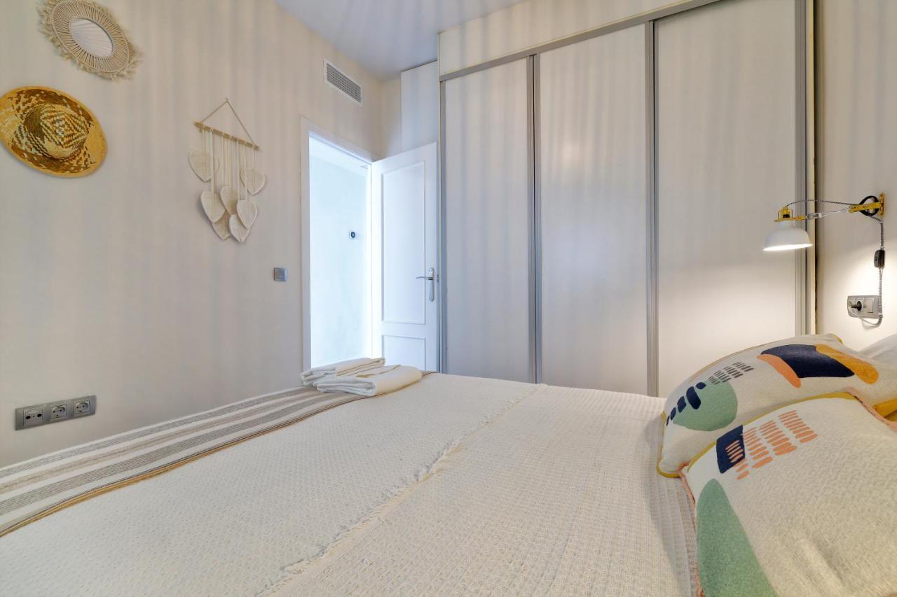 Apartamento Cerca De La Mezquita De Cordoba & Free Private Parking Exterior foto
